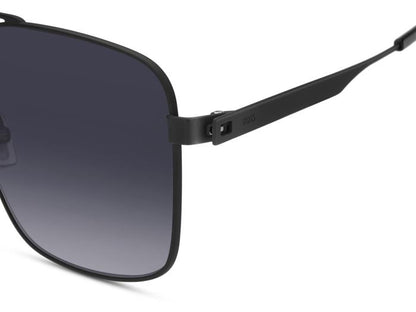 Hugo Boss BOSS1695/S Pilot Sunglasses in Dark Grey Gradient / Matte Black, angle view