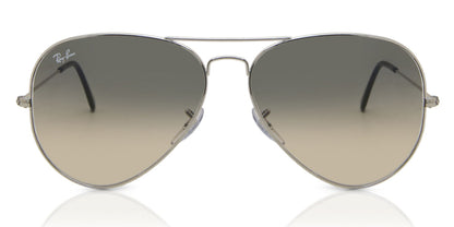 Ray-Ban RB3025 Aviator Sunglasses in Grey Gradient/Silver, front view