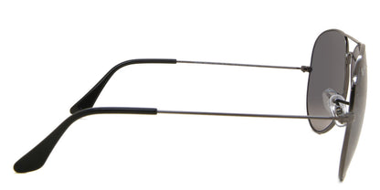 Ray-Ban RB3025I Aviator Sunglasses in Grey Blue Gradient Gunmetal, angle view