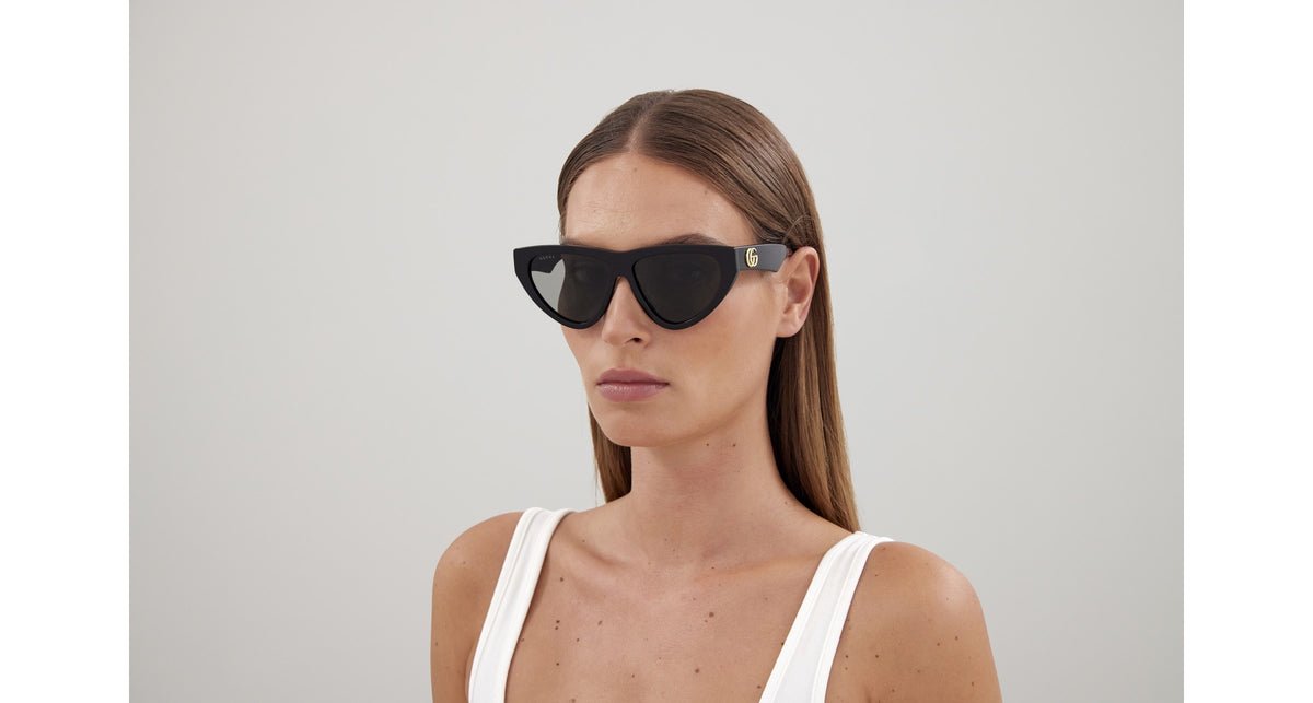 Gucci GG1333S Cat Eye Sunglasses in Grey/Black, detail view