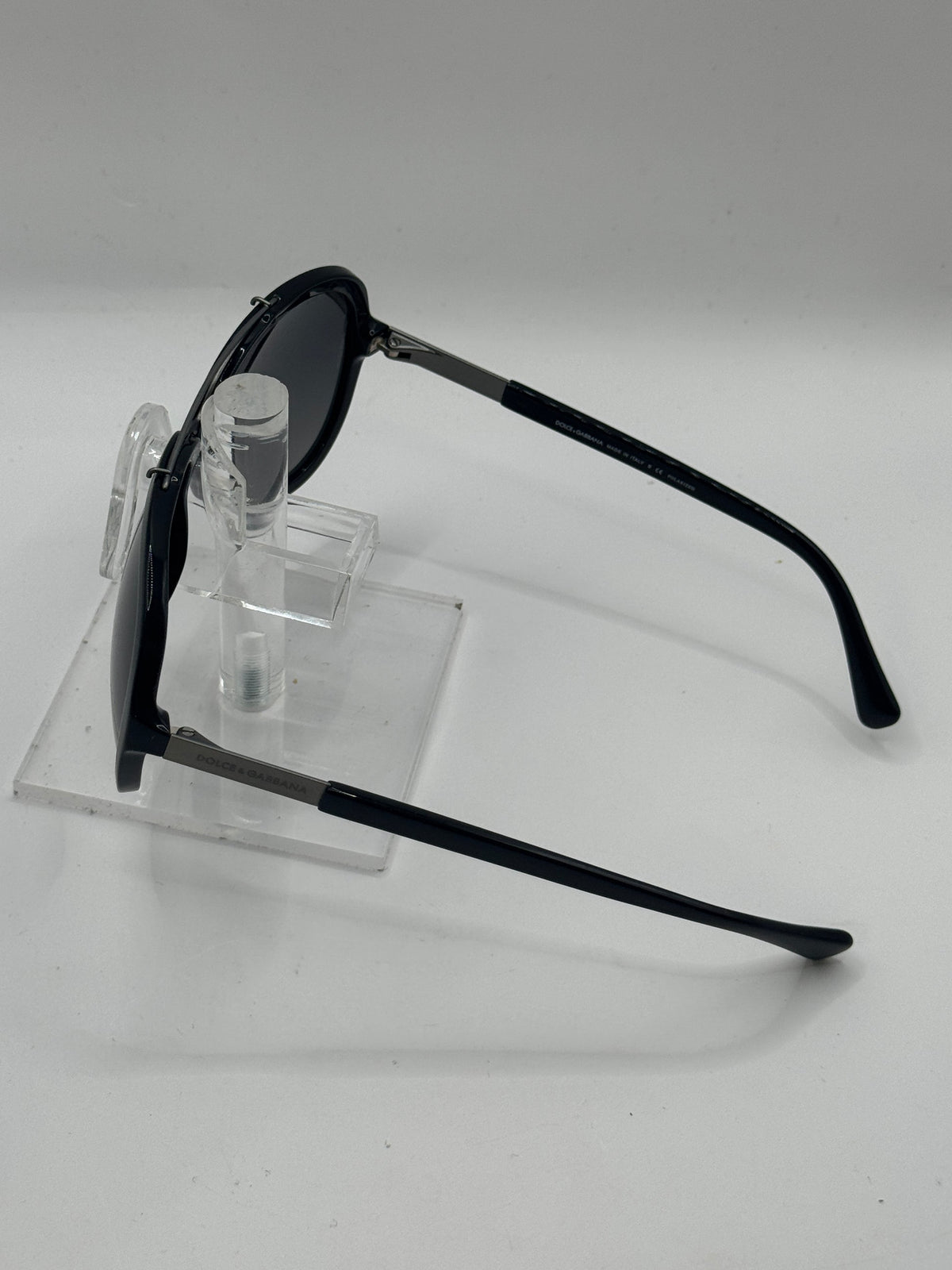 Dolce & Gabbana DG4218S Pilot Sunglasses in Grey Gradient / Black, detail view
