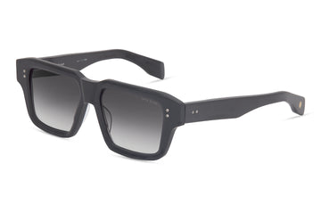 GRAY GRADIENT LENSES WITH MATTE BLACK FRAME