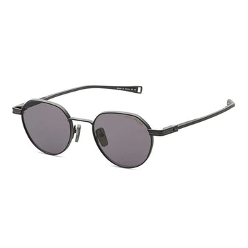 GRAY POLARIZED LENSES WITH MATTE BLACK FRAME