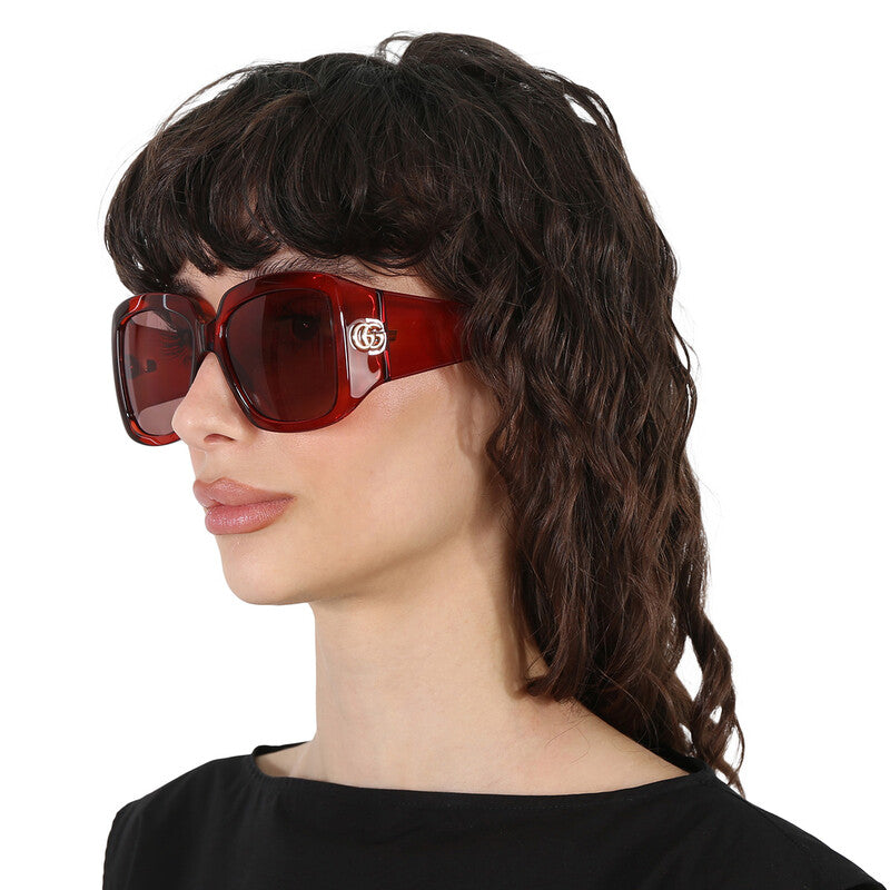 Gucci GG1402S Square Sunglasses in Grey / Red, angle view