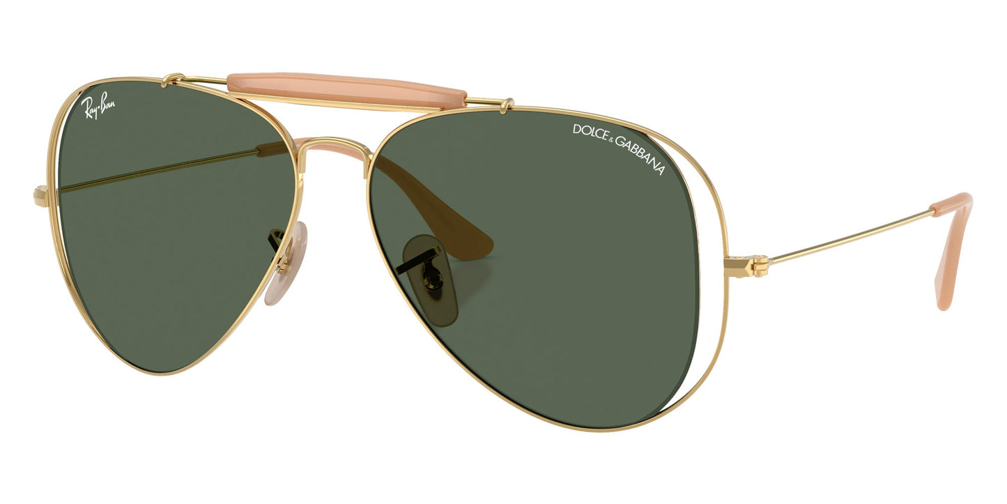 Ray-Ban RB3029M Aviator Sunglasses in Solid Green Lenses With Gold Frame, angle view